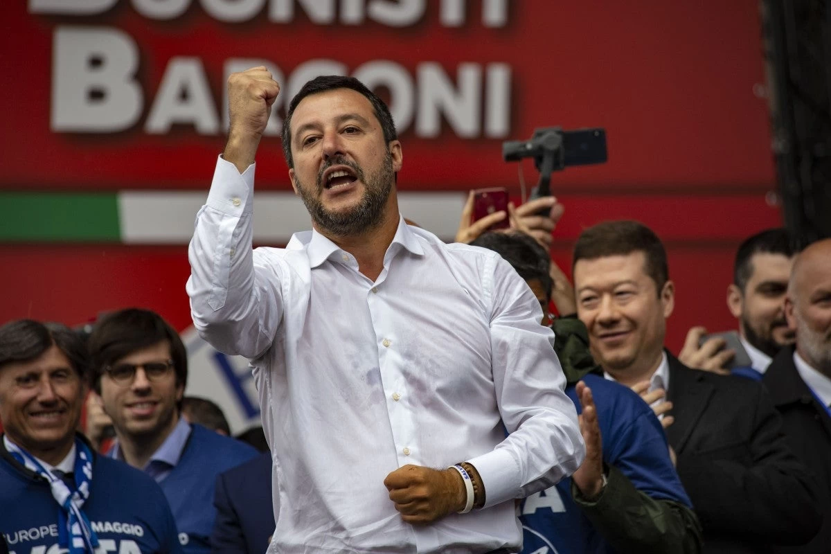 Ο Σαλβίνι στριμώχνει την ΕΕ στο μεταναστευτικό και η Τουρκία εκβιάζει